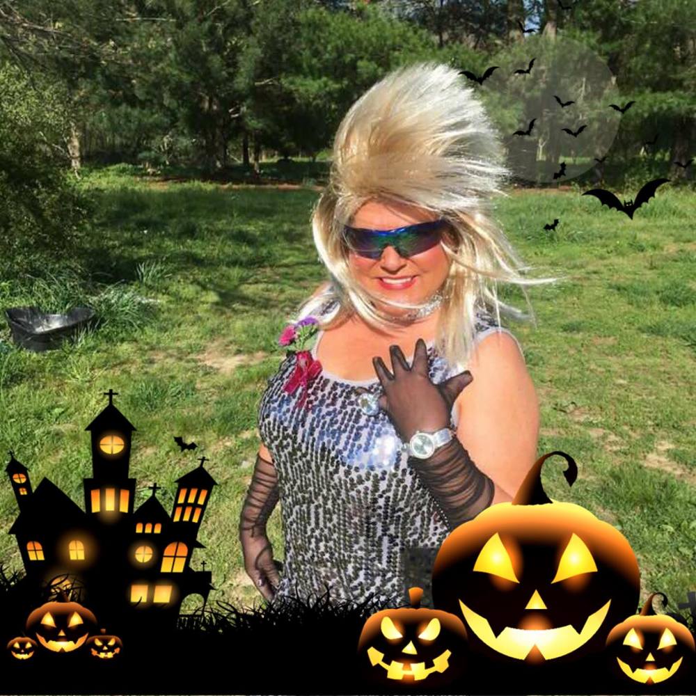 Meet your Posher, Sandie